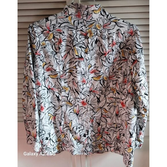 Floral Print Button-Up Shirt By CJ Banks In 2X Size 100% Cotton Comfortable Fit - Picture 4 of 6